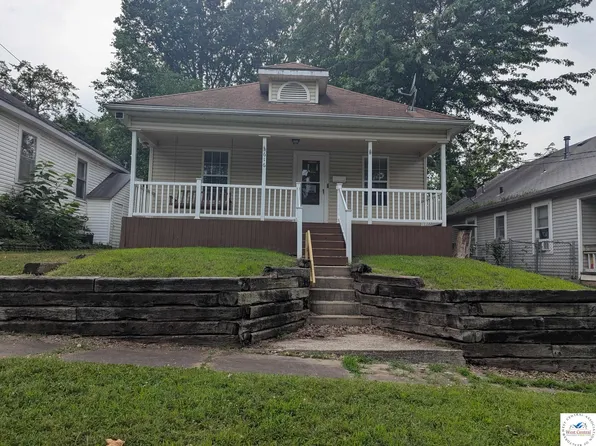 616 S Barrett Ave, Sedalia, MO 65301