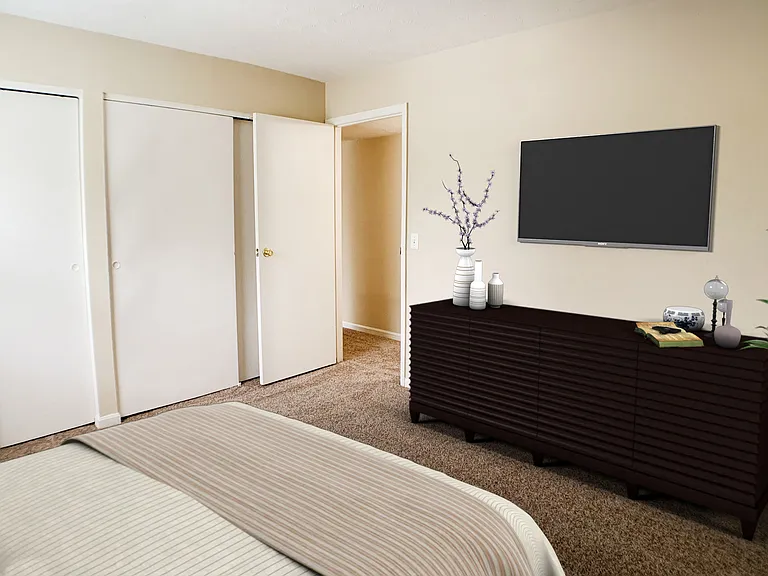 Crown Crossing Apartments — Photo 22