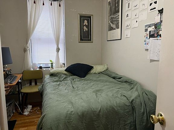 3rd image of 162 E 85th St APT 3R