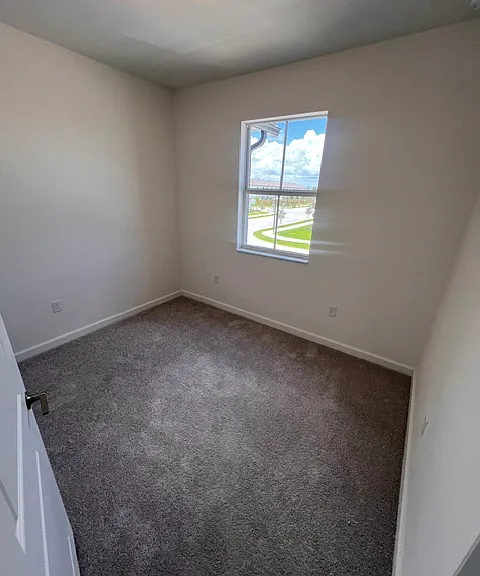 2655 SE 25th Ter — Photo 7