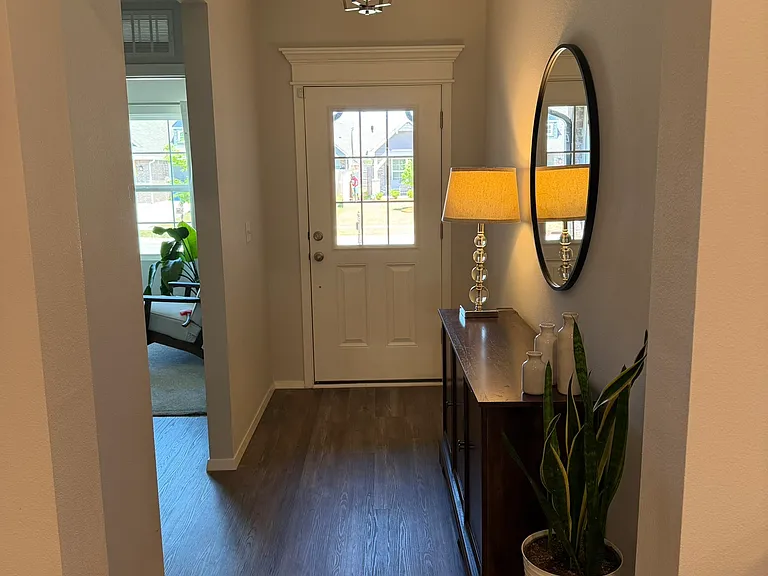 12408 S Maplewood Ave — Photo 3
