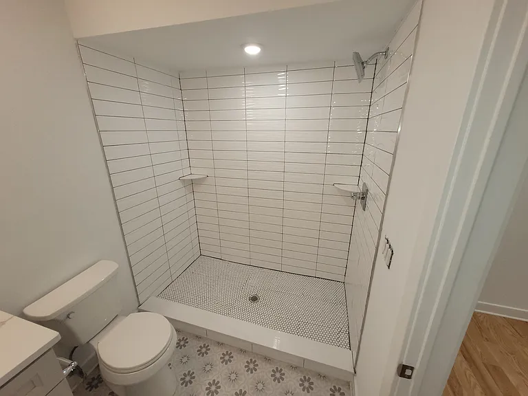 223 E Girard Ave #1R — Photo 6