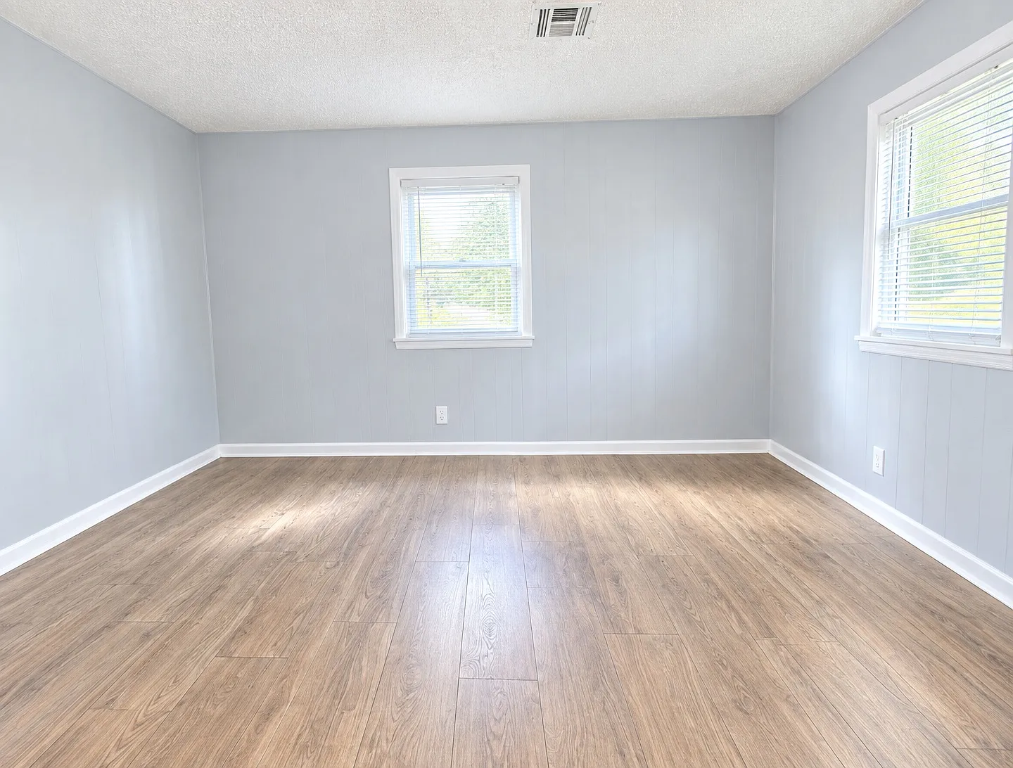 1 bed, 1321 sqft, $750 — Photo 2