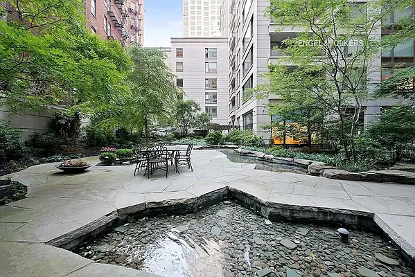Rented by Engel & Völkers New York City | media 19