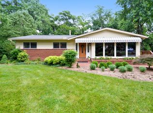 8719 Gateshead Rd, Alexandria, VA 22309