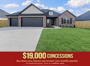 2140 Porter St, Pea Ridge, AR 72751