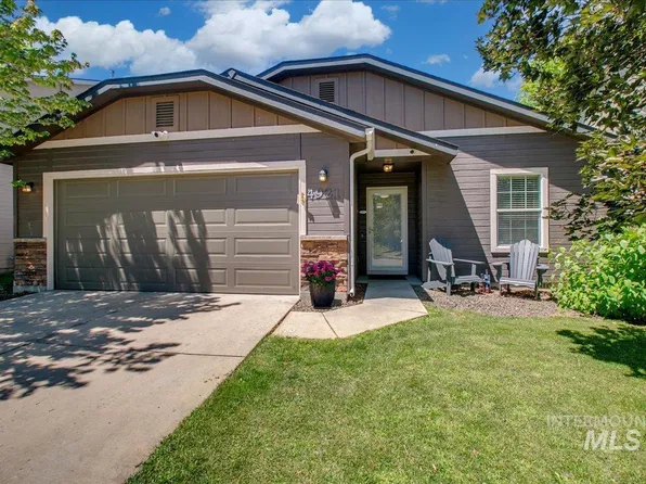 4921 N Rathbone Ave, Meridian, ID 83646