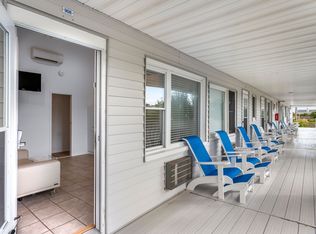 231 Dune Rd, W Hampton Bch, NY 11978