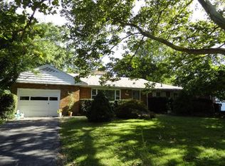 2201 Winchell Dr, Ann Arbor, MI 48104