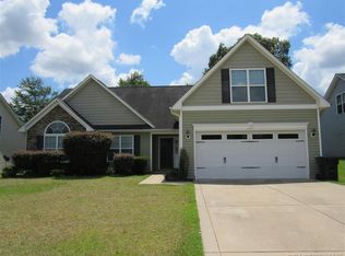 5313 Woodpecker Dr, Hope Mills, NC 28348