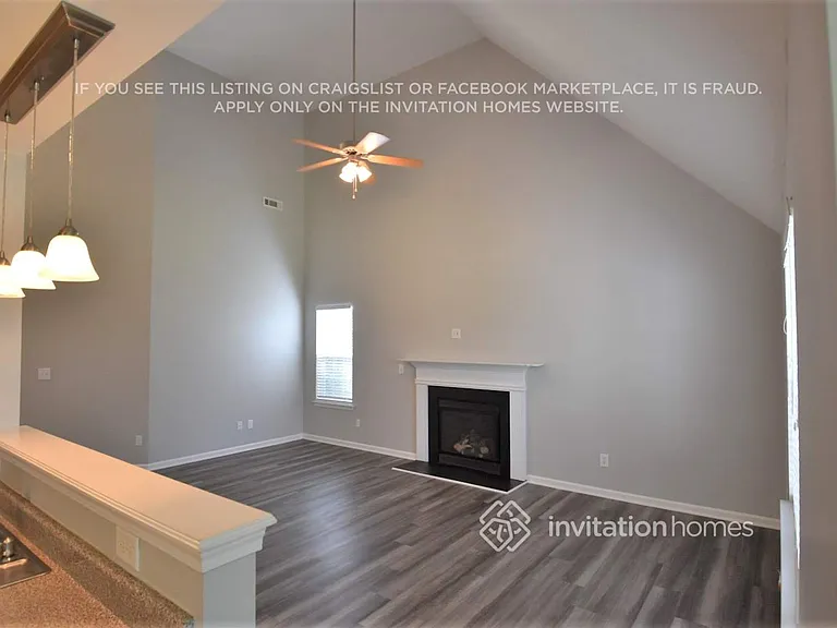 175 Elba Dr — Photo 2