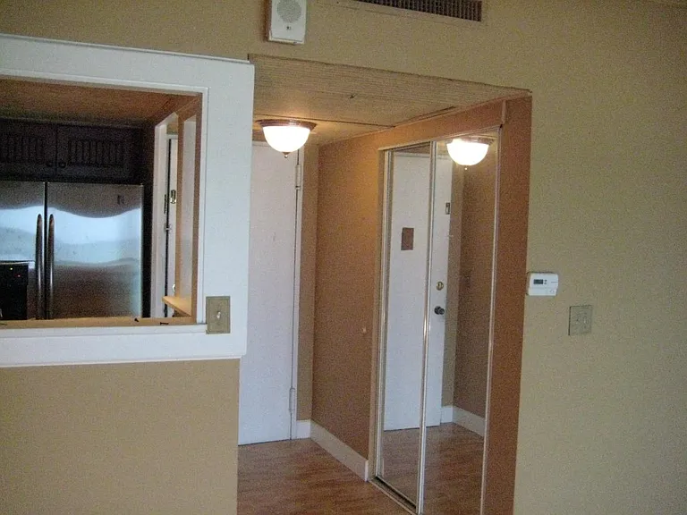 880 Mandalay Ave #S405 — Photo 7