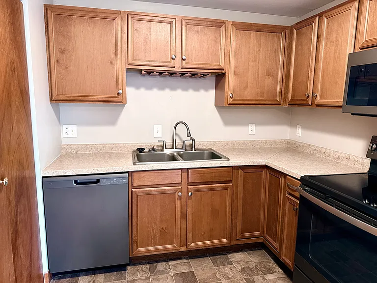 4713 Vallejo Dr — Photo 5