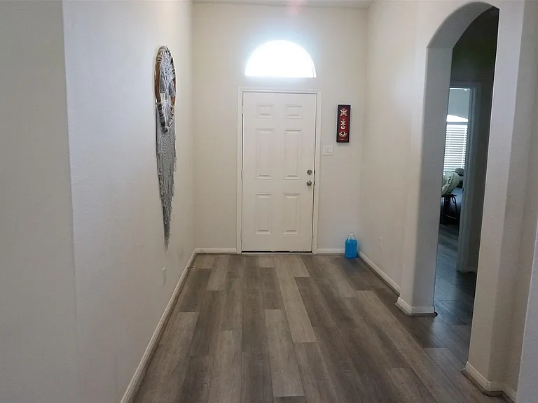 2614 Whitetip Ct — Photo 2