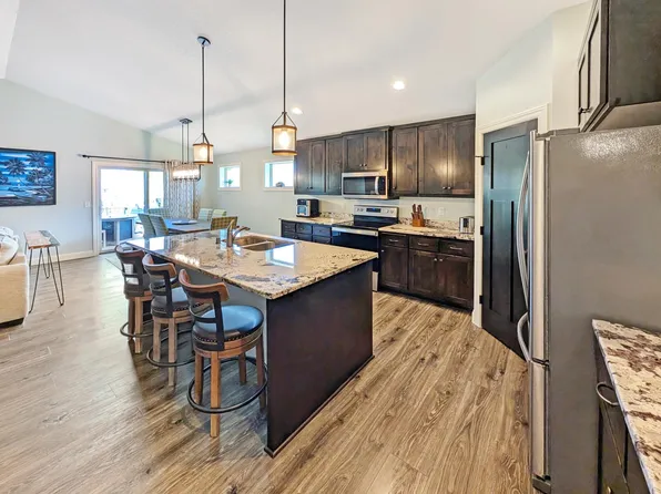 5765 152nd Ln NW, Ramsey, MN 55303