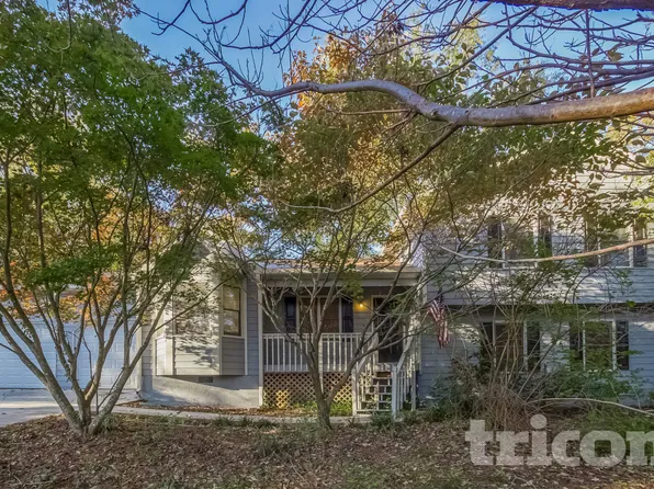 828 Georgetown Dr, Winder, GA 30680