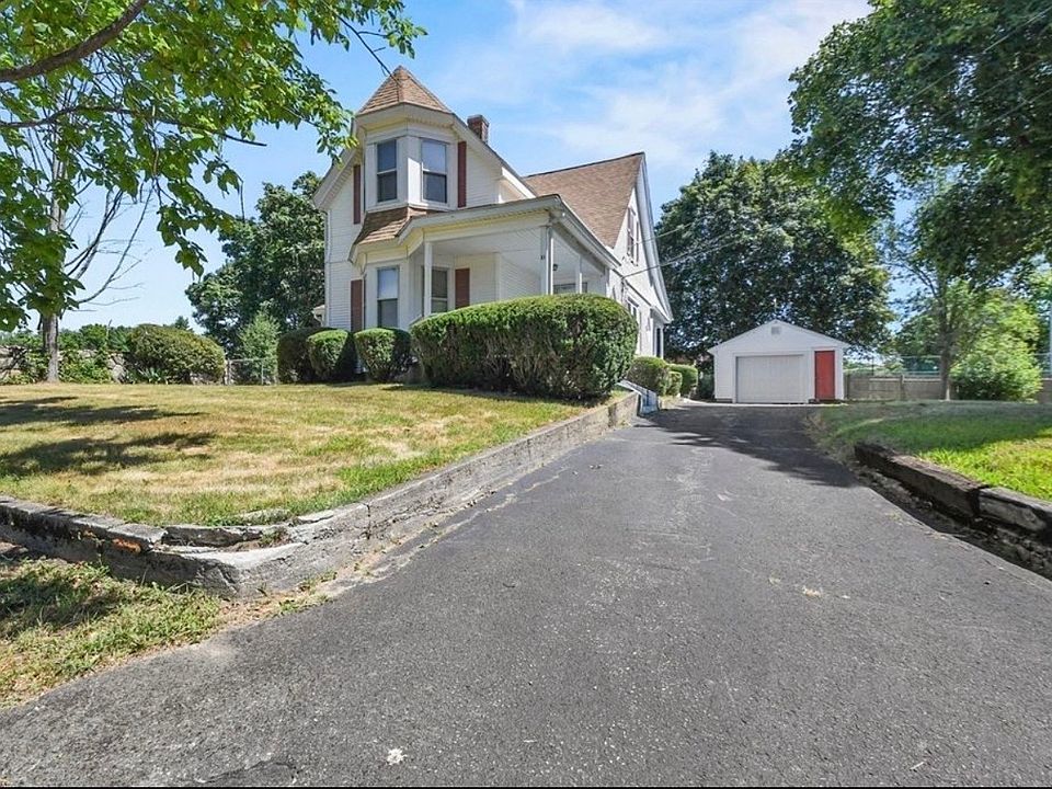 1st image of 51 Colantha Ave #2