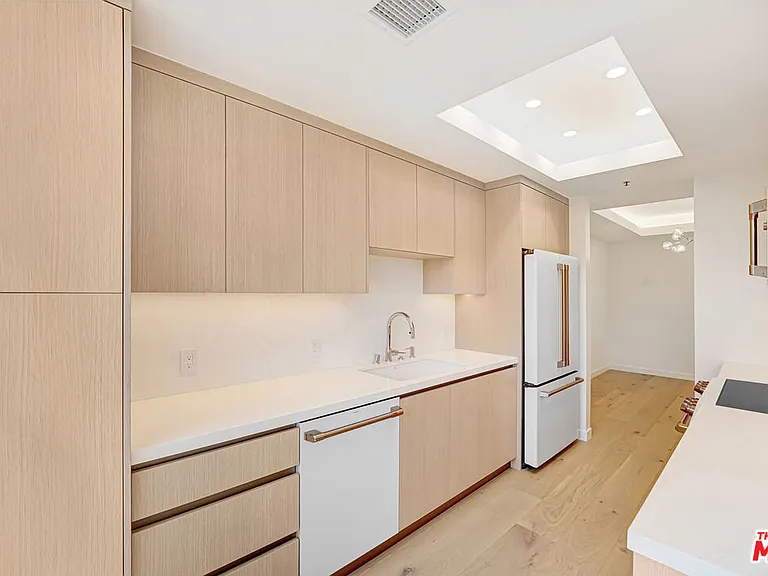 2112 Century Park Ln #301 — Photo 5