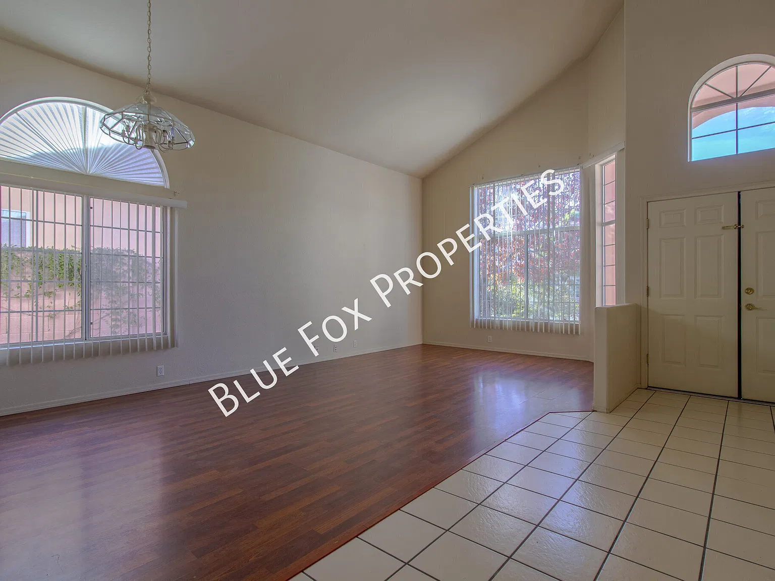 9870 N Double Diamond Place — Photo 3