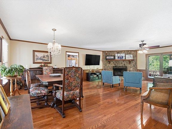 5th image of 310 Holly Springs Rd