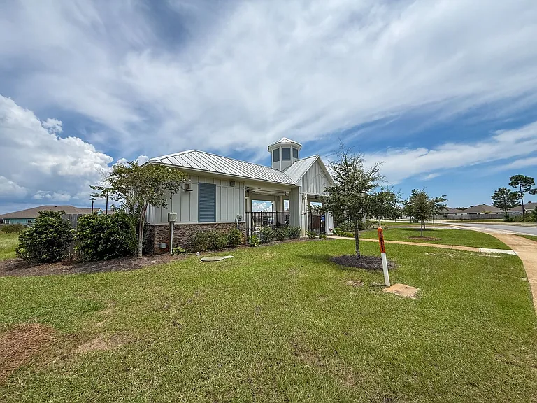 6169 Jenks Dr — Photo 25
