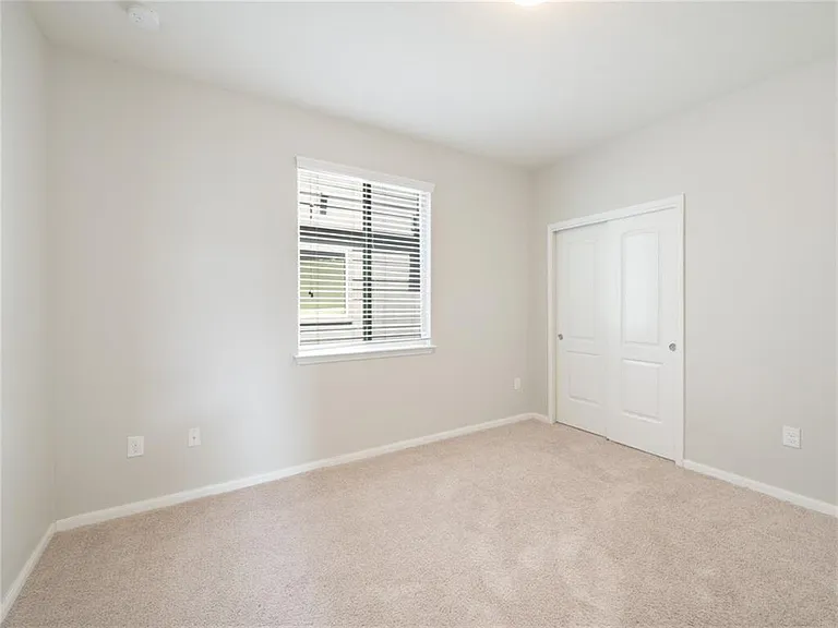12112 Timber Arch Ln — Photo 10