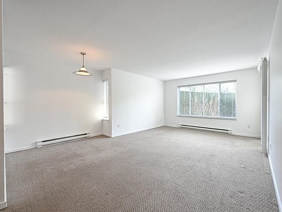 3rd image of 1750 McKenzie Rd #604