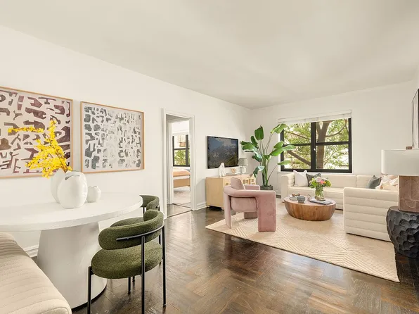 225 E 74th St APT 3M, New York, NY 10021