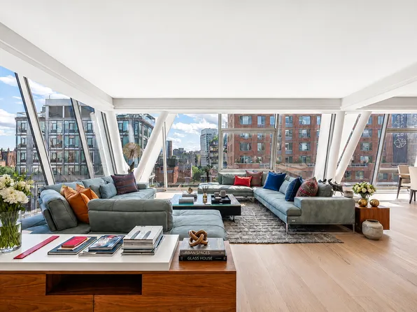 515 West 23rd Street image 1 of 17