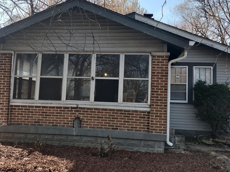 1st image of 1739 E 52nd St