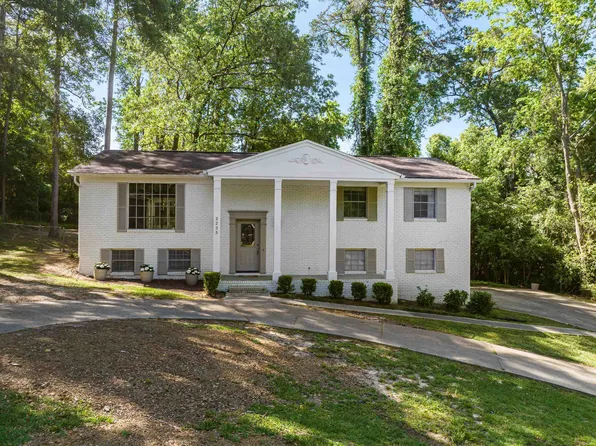 2225 Limerick Dr, Tallahassee, FL 32309