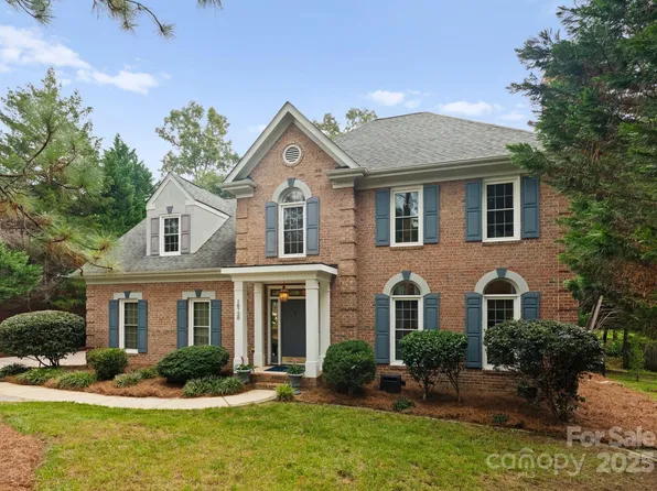 10728 Ridge Acres Rd, Charlotte, NC 28214