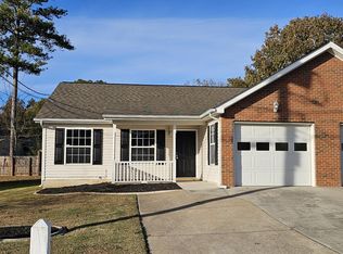 239 Flagstone Dr, Rossville, GA 30741