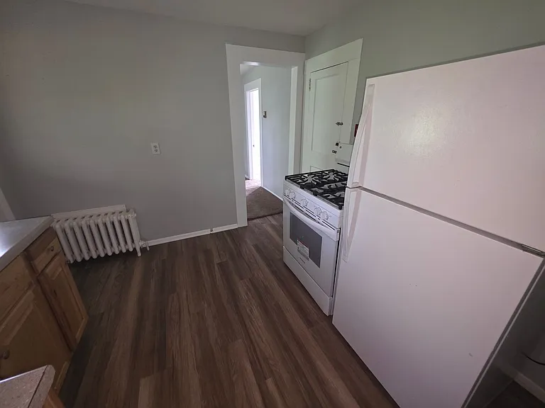 32 Brooklyn St — Photo 4