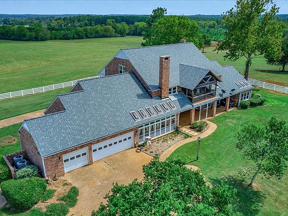 5th image of 490 County Road 228