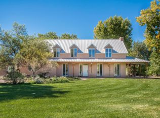 5 Manzano Rd, Corrales, NM 87048