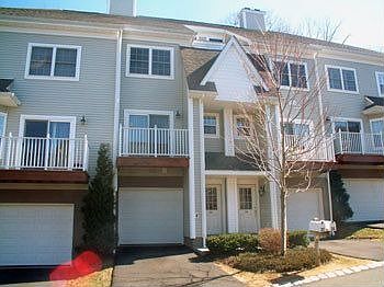 1st image of 32 Crystal Hill Dr