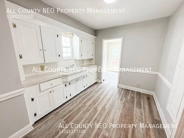 900 Roslyn Ave SW — Photo 6