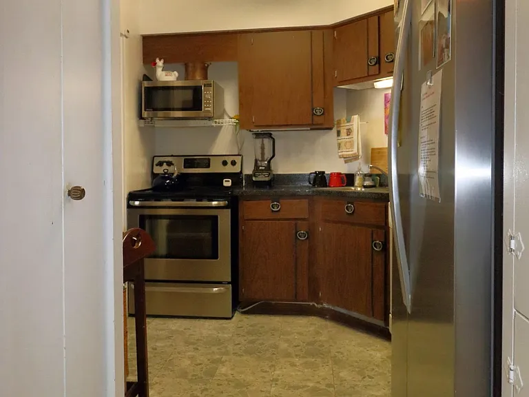 6033 N Sheridan Rd #24M — Photo 6