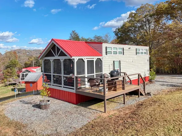 476-478 Lapidary Ln, Young Harris, GA 30582