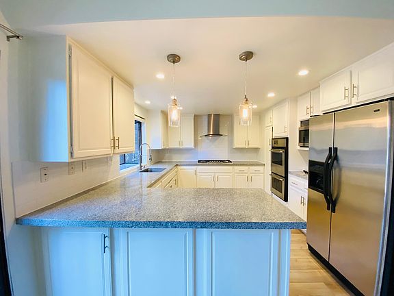 5th image of 848 Lincoln Blvd APT F