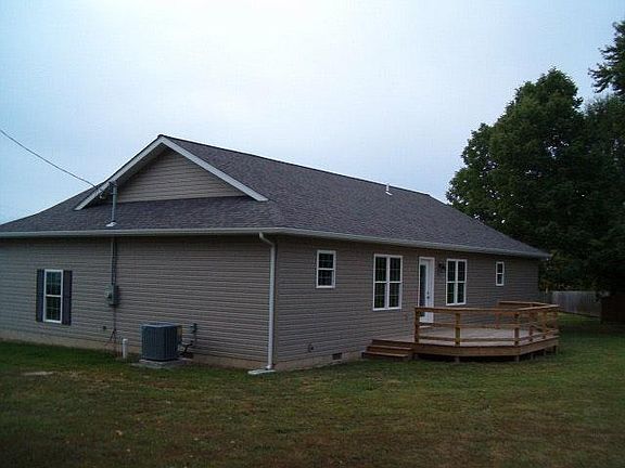 view of back deck from side yard