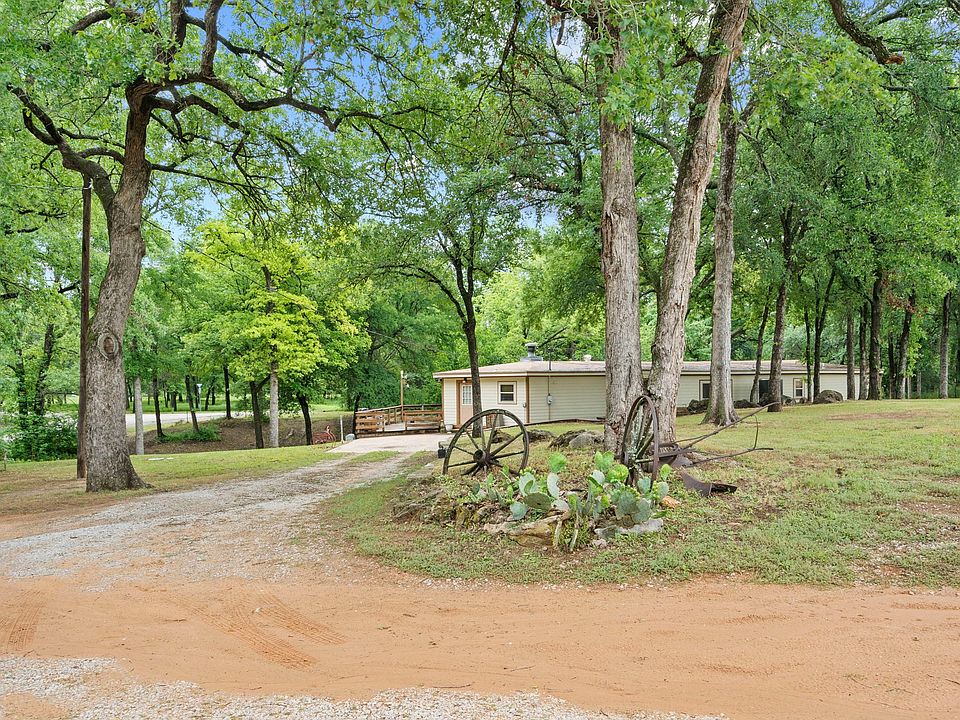 1st image of 1001 Green Tree Dr