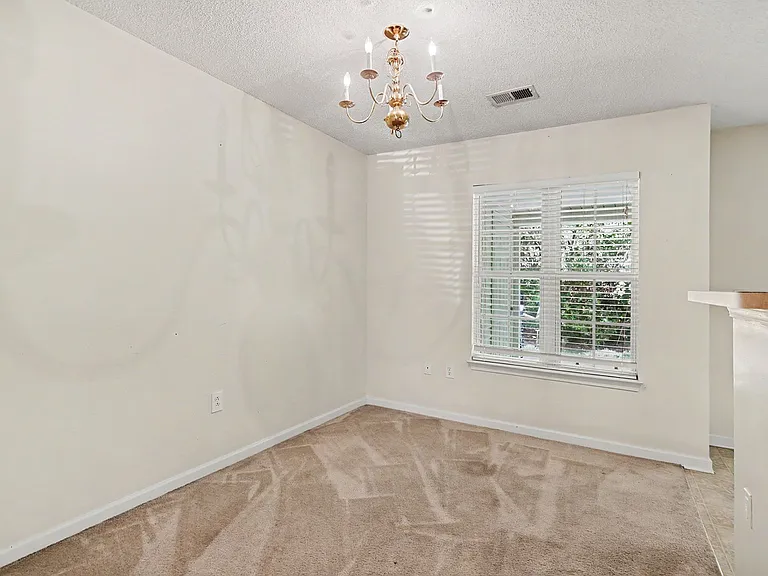 1043 Penny Ln — Photo 14