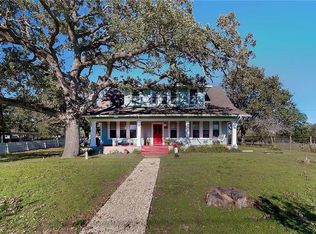 820 Old McDade Rd, Elgin, TX 78621