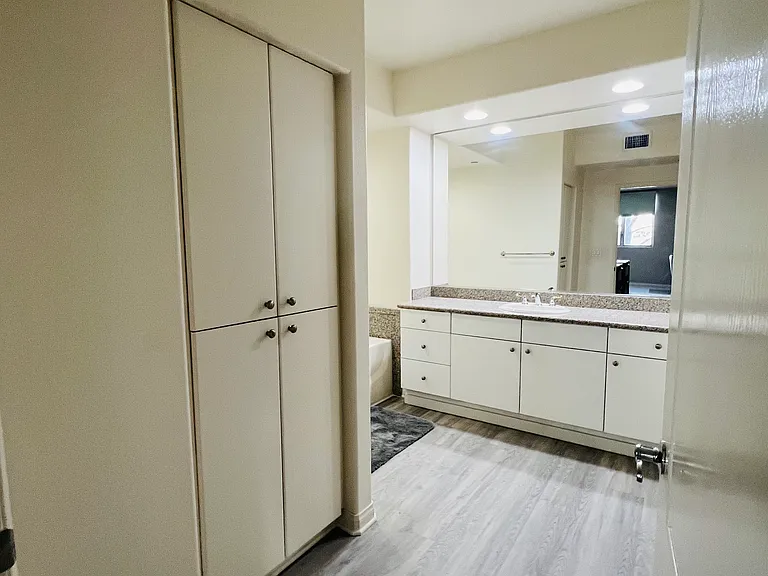 130 E San Fernando St #420 — Photo 8
