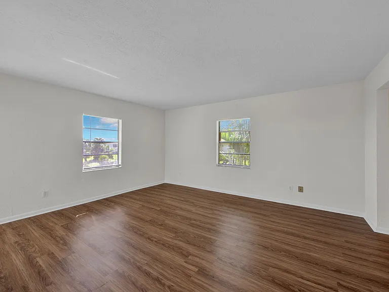 145 Cypress Way E #D-4 — Photo 17
