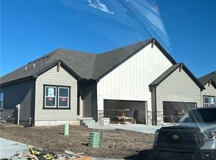 1216 SE Windbreak Dr, Lees Summit, MO 64081