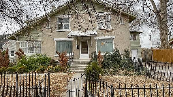 1st image of 321 7th Ave N