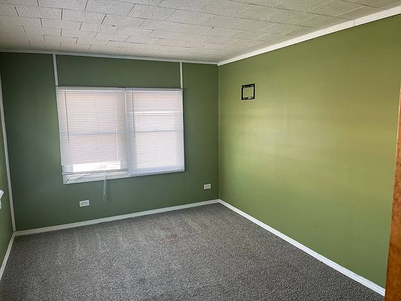 4th image of 1085 Spring Bay Rd #25